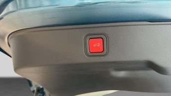 Fiat 600 1.2 MHEV La Prima SUV 5dr Petrol Hybrid e-DCT Euro 6 (s/s) (136 
