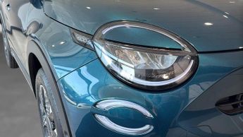 Fiat 600 1.2 MHEV La Prima SUV 5dr Petrol Hybrid e-DCT Euro 6 (s/s) (136 