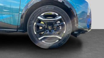 Peugeot 5008 73kWh GT SUV 5dr Electric Auto (210 ps)