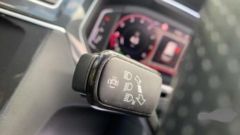 Volkswagen Tiguan 1.5 TSI R-Line SUV 5dr Petrol DSG Euro 6 (s/s) (150 ps)