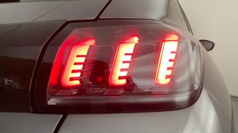 Peugeot 208 1.2 PureTech Allure Premium + Hatchback 5dr Petrol EAT Euro 6 (s