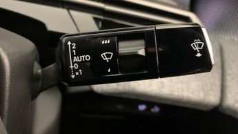 Peugeot 3008 73kWh GT SUV 5dr Electric Auto (210 ps)