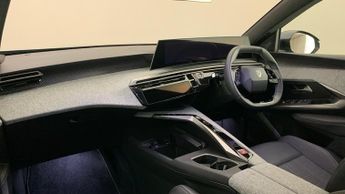 Peugeot 3008 73kWh GT SUV 5dr Electric Auto (210 ps)