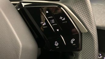 Peugeot 3008 73kWh GT SUV 5dr Electric Auto (210 ps)