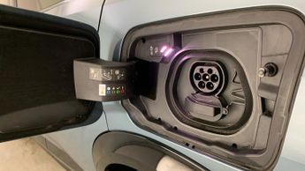 Peugeot 3008 73kWh GT SUV 5dr Electric Auto (210 ps)