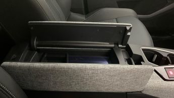 Peugeot 3008 73kWh GT SUV 5dr Electric Auto (210 ps)