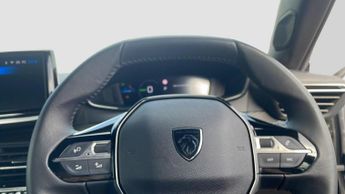 Peugeot 2008 50kWh Allure SUV 5dr Electric Auto (11kW Charger) (136 ps)