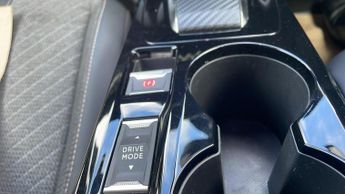 Peugeot 2008 50kWh Allure SUV 5dr Electric Auto (11kW Charger) (136 ps)