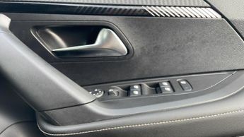 Peugeot 2008 50kWh Allure SUV 5dr Electric Auto (11kW Charger) (136 ps)