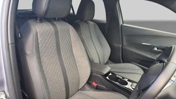 Peugeot 2008 50kWh Allure SUV 5dr Electric Auto (11kW Charger) (136 ps)