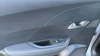 Peugeot 2008 50kWh Allure SUV 5dr Electric Auto (11kW Charger) (136 ps)