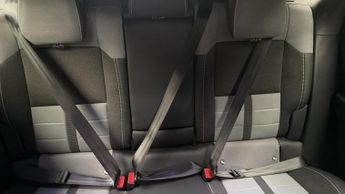 Vauxhall Grandland 1.2 GS SUV 5dr Petrol Hybrid e-DCT Euro 6 (s/s) (136 ps)