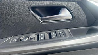 Peugeot 3008 73kWh GT SUV 5dr Electric Auto (210 ps)