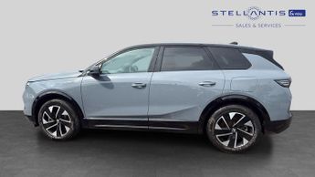 Vauxhall Grandland Electric 73kWh GS SUV 5dr Electric Auto (213 ps)