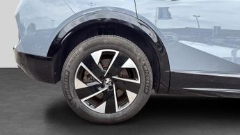 Vauxhall Grandland Electric 73kWh GS SUV 5dr Electric Auto (213 ps)