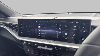 Vauxhall Grandland Electric 73kWh GS SUV 5dr Electric Auto (213 ps)