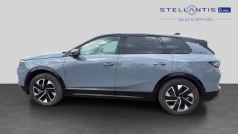Vauxhall Grandland Electric 73kWh GS SUV 5dr Electric Auto (213 ps)