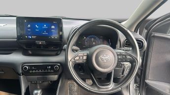 Toyota Yaris 1.5 VVT-h Design Hatchback 5dr Petrol Hybrid E-CVT Euro 6 (s/s) 