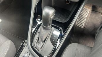 Toyota Yaris 1.5 VVT-h Design Hatchback 5dr Petrol Hybrid E-CVT Euro 6 (s/s) 