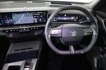 Vauxhall Grandland Electric 73kWh Ultimate SUV 5dr Electric Auto (213 ps)