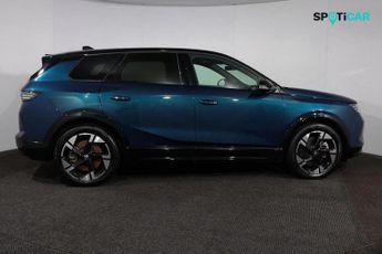 Vauxhall Grandland Electric 73kWh Ultimate SUV 5dr Electric Auto (213 ps)