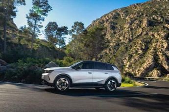 Vauxhall Grandland Electric 73kWh GS Auto 5dr
