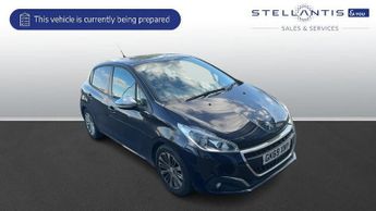 Peugeot 208 1.2 PureTech Signature Hatchback 5dr Petrol Manual Euro 6 (s/s) 