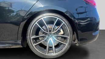 Mercedes-benz A Class 2.0 A35 AMG (Premium) Saloon 4dr Petrol 7G-DCT 4MATIC Euro 6 (s/