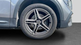 Mercedes-benz Glb 1.3 GLB200 AMG Line SUV 5dr Petrol 7G-DCT Euro 6 (s/s) (163 ps)