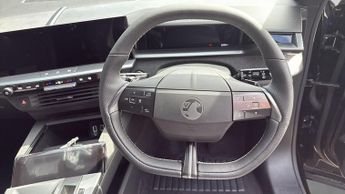 Vauxhall Grandland Electric 73kWh GS SUV 5dr Electric Auto (213 ps)