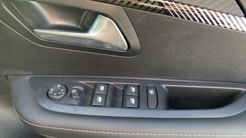 Peugeot 208 1.2 Allure Hatchback 5dr Petrol Hybrid e-DSC6 Euro 6 (s/s) (110 