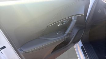 Peugeot 2008 54kWh GT SUV 5dr Electric Auto (11kW Charger) (156 ps)