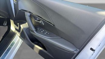Peugeot 2008 54kWh GT SUV 5dr Electric Auto (11kW Charger) (156 ps)