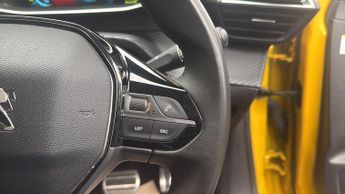 Peugeot 208 50kWh Allure Premium + Hatchback 5dr Electric Auto (7.4kW Charge