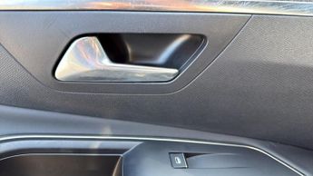 Peugeot 3008 SUV 1.2 PureTech Allure Premium + SUV 5dr Petrol EAT Euro 6 (s/s) (1