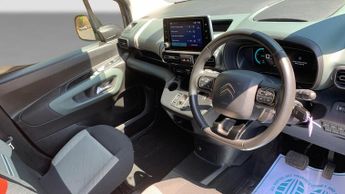 Citroen Berlingo 50kWh Flair XTR M Auto 5dr (7.4kW Charger)