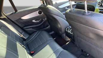 Mercedes-benz Glc 2.1 GLC220d AMG Line (Premium) SUV 5dr Diesel G-Tronic 4MATIC Eu