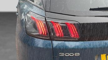 Peugeot 3008 SUV 1.6 13.2kWh Allure Premium + e-EAT Euro 6 (s/s) 5dr
