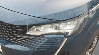 Peugeot 3008 SUV 1.6 13.2kWh Allure Premium + e-EAT Euro 6 (s/s) 5dr