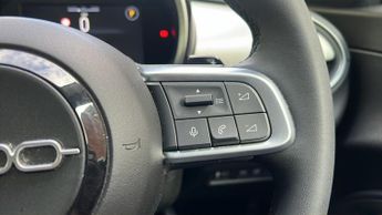 Fiat 600 1.2 MHEV La Prima SUV 5dr Petrol Hybrid e-DCT Euro 6 (s/s) (136 