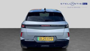 Vauxhall Grandland Electric 73kWh GS SUV 5dr Electric Auto (213 ps)