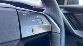 Vauxhall Grandland Electric 73kWh GS SUV 5dr Electric Auto (213 ps)