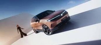 Vauxhall Grandland Electric 73kWh Ultimate Auto 5dr