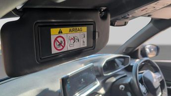 Peugeot 2008 50kWh GT SUV 5dr Electric Auto (136 ps)
