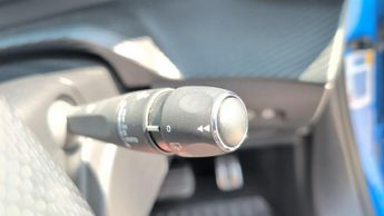 Peugeot 2008 50kWh GT SUV 5dr Electric Auto (136 ps)
