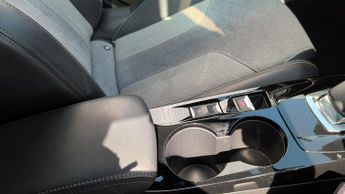 Peugeot 2008 50kWh GT SUV 5dr Electric Auto (136 ps)