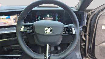 Vauxhall Astra 1.2 Turbo Ultimate Hatchback 5dr Petrol Auto Euro 6 (s/s) (130 p
