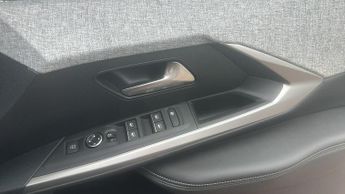 Peugeot 3008 73kWh GT SUV 5dr Electric Auto (210 ps)