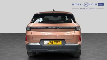 Vauxhall Grandland 1.2 Design SUV 5dr Petrol Hybrid e-DCT Euro 6 (s/s) (145 ps)