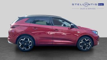 Vauxhall Grandland 1.2 Turbo Ultimate SUV 5dr Petrol Auto Euro 6 (s/s) (130 ps)